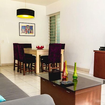 Minerva Apartments Γκουανταλαχάρα Εξωτερικό φωτογραφία