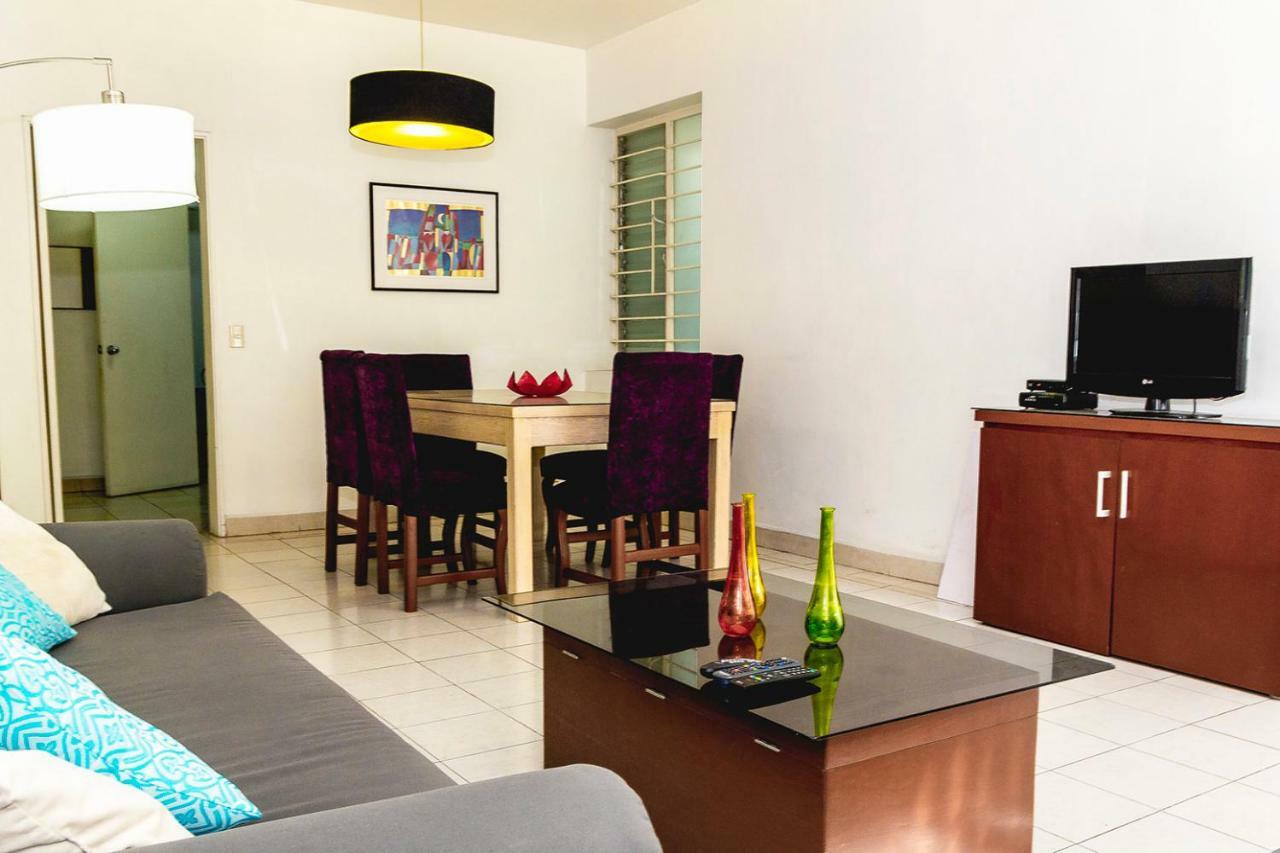 Minerva Apartments Γκουανταλαχάρα Εξωτερικό φωτογραφία